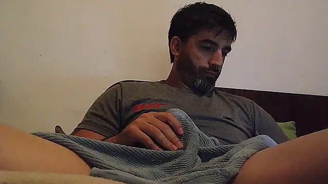 Snapshot of ozzypsico13 chatting on 09-23-25, 02:14 ozzypsico13 online show from 09-23-25, 02:14