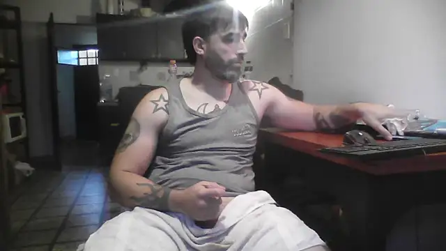 Snapshot of ozzypsico13 chatting on 11-13-25, 09:36 ozzypsico13 online show from 11-13-25, 09:36