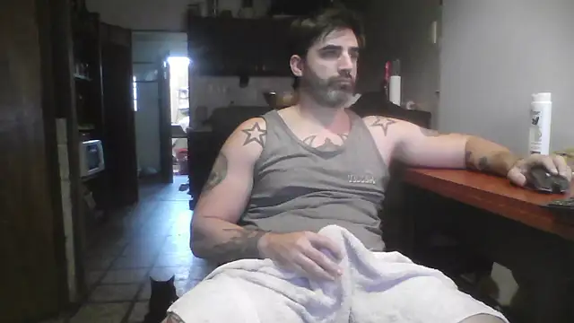 Snapshot of ozzypsico13 chatting on 01-16-26, 10:03 ozzypsico13 online show from 01-16-26, 10:03