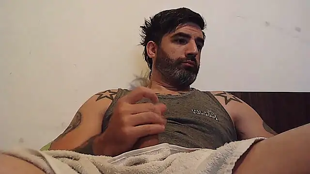 Snapshot of ozzypsico13 chatting on 01-17-26, 02:00 ozzypsico13 online show from 01-17-26, 02:00