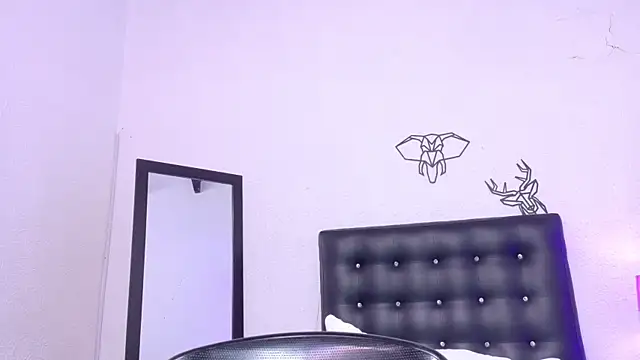 Skinny hottie18 online show from 03-18-25, 05:10