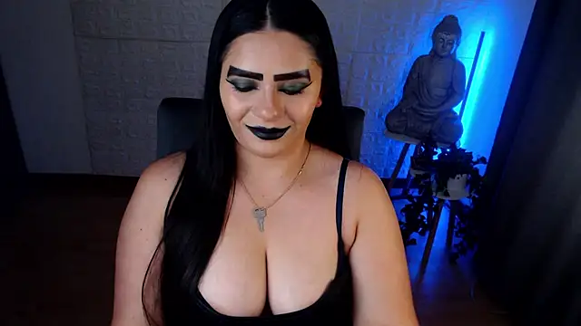 Snapshot of GODDESS_EVANS chatting on 12-17-24, 01:29 GODDESS EVANS online show from 12-17-24, 01:29