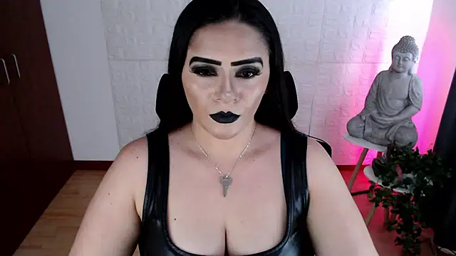Snapshot of GODDESS_EVANS chatting on 09-29-25, 04:34 GODDESS EVANS online show from 09-29-25, 04:34