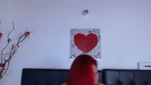 Snapshot of Amara_Red chatting on 01-23-25, 11:15 Amara Red online show from 01-23-25, 11:15