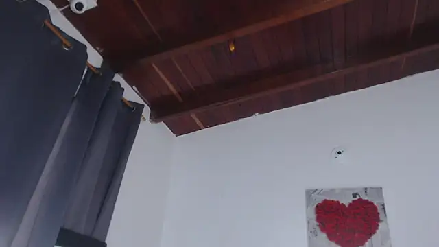 Snapshot of Amara_Red chatting on 10-13-25, 11:10 Amara Red online show from 10-13-25, 11:10