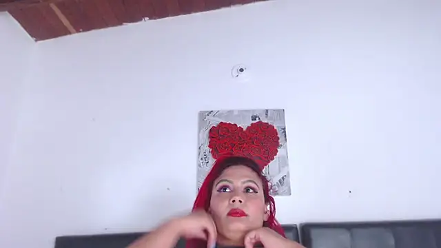 Snapshot of Amara_Red chatting on 10-17-25, 03:25 Amara Red online show from 10-17-25, 03:25