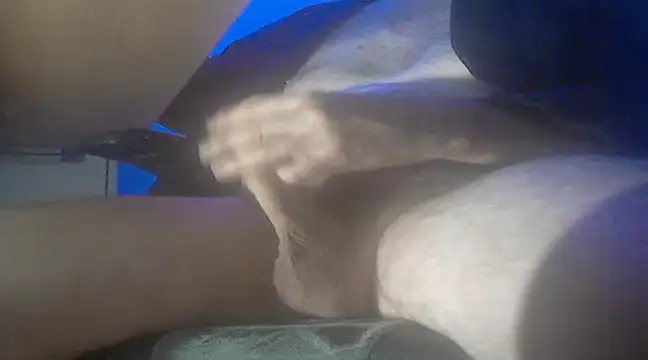 Snapshot of fanfancoquinFR chatting on 12-12-24, 06:21 fanfancoquinFR online show from 12-12-24, 06:21