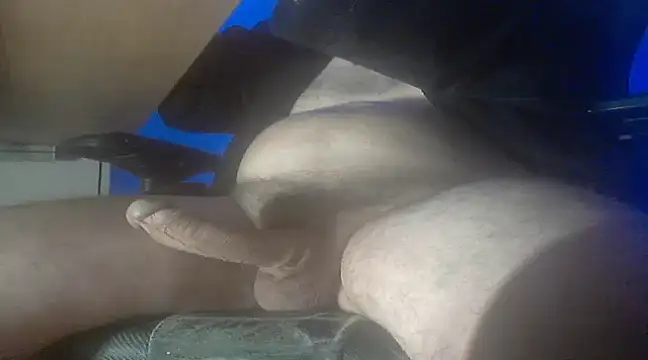 Snapshot of fanfancoquinFR chatting on 12-25-24, 09:00 fanfancoquinFR online show from 12-25-24, 09:00