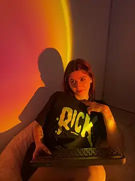 Snapshot of AnnyCherry_ chatting on 01-12-25, 02:03 AnnyCherry online show from 01-12-25, 02:03