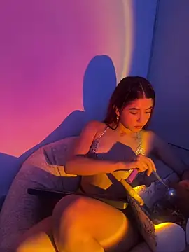 Snapshot of AnnyCherry_ chatting on 01-15-25, 12:09 AnnyCherry online show from 01-15-25, 12:09