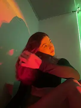 Snapshot of AnnyCherry_ chatting on 01-21-25, 02:00 AnnyCherry online show from 01-21-25, 02:00