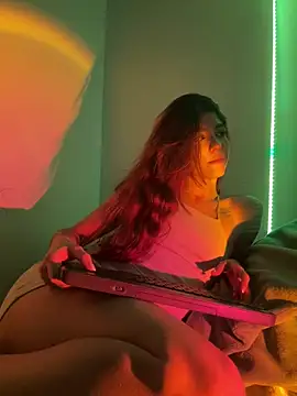 Snapshot of AnnyCherry_ chatting on 01-22-25, 03:41 AnnyCherry online show from 01-22-25, 03:41