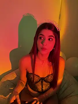 Snapshot of AnnyCherry_ chatting on 01-24-25, 02:07 AnnyCherry online show from 01-24-25, 02:07