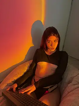 Snapshot of AnnyCherry_ chatting on 02-05-25, 07:42 AnnyCherry online show from 02-05-25, 07:42