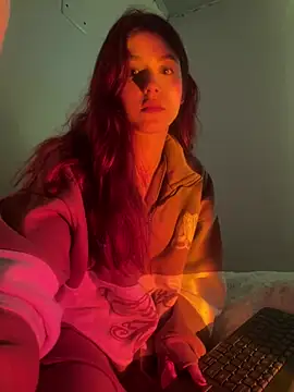 Snapshot of AnnyCherry_ chatting on 02-08-25, 01:54 AnnyCherry online show from 02-08-25, 01:54