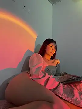 Snapshot of AnnyCherry_ chatting on 02-13-25, 07:31 AnnyCherry online show from 02-13-25, 07:31