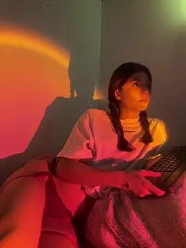 Snapshot of AnnyCherry_ chatting on 02-14-25, 09:21 AnnyCherry online show from 02-14-25, 09:21