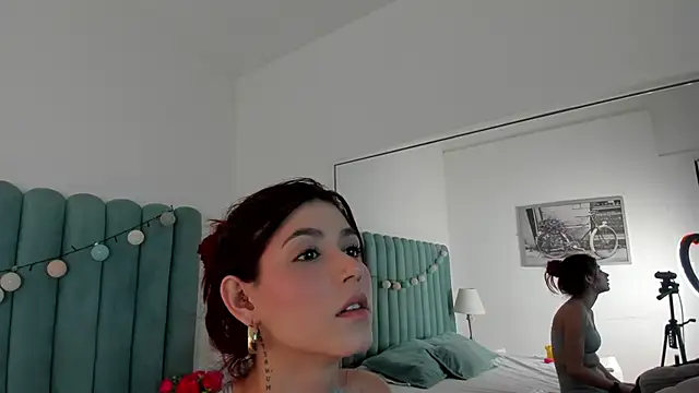 Snapshot of AnnyCherry_ chatting on 03-08-25, 05:43 AnnyCherry online show from 03-08-25, 05:43