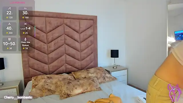 Snapshot of AnnyCherry_ chatting on 09-17-25, 04:30 AnnyCherry online show from 09-17-25, 04:30