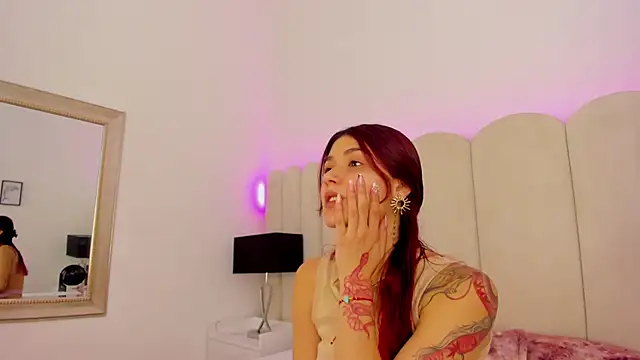 Snapshot of AnnyCherry_ chatting on 11-21-25, 07:56 AnnyCherry online show from 11-21-25, 07:56