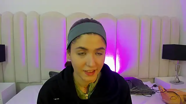 Snapshot of AnnyCherry_ chatting on 02-13-26, 07:10 AnnyCherry online show from 02-13-26, 07:10