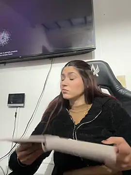 AnnyCherry  online show from 05-11-26, 11:02