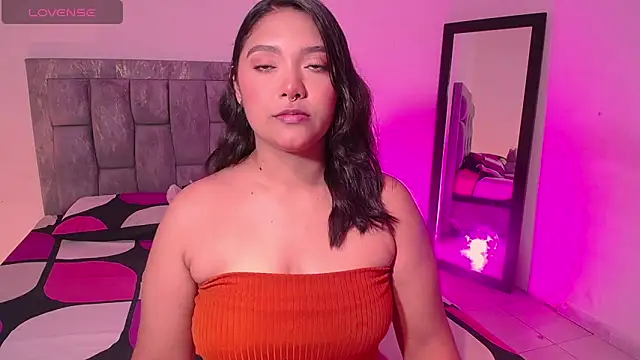 DIANEE 01 online show from 01-06-26, 10:56