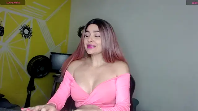 Nikolle Rouss online show from 02-28-25, 06:43