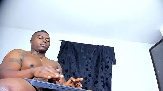 Snapshot of brant_garciabbc chatting on 01-15-25, 02:35 brant garciabbc online show from 01-15-25, 02:35