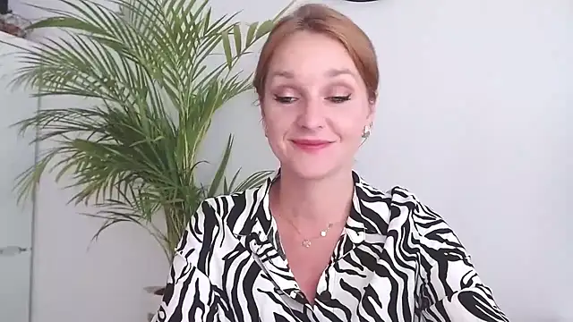 AliciaDesire online show from 09-29-25, 01:38