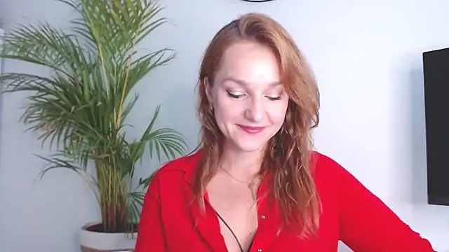 AliciaDesire online show from 10-21-25, 06:47