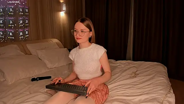 Snapshot of IsabellaTorrance chatting on 01-24-25, 04:17 IsabellaTorrance online show from 01-24-25, 04:17