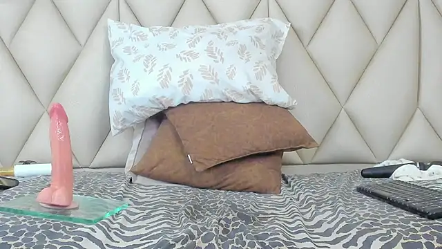 zamira 44 online show from 03-13-25, 04:56