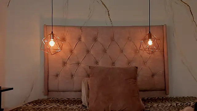 zamira 44 online show from 12-15-25, 01:59