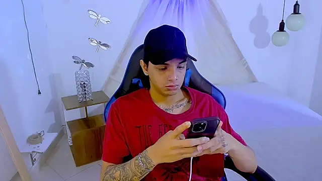 Brand habes online show from 11-12-25, 01:55