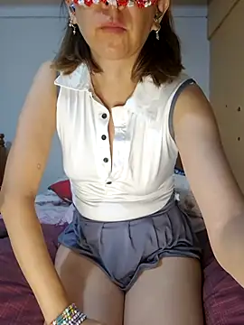 Snapshot of Lunababymylove chatting on 01-06-25, 03:31 Lunababymylove online show from 01-06-25, 03:31