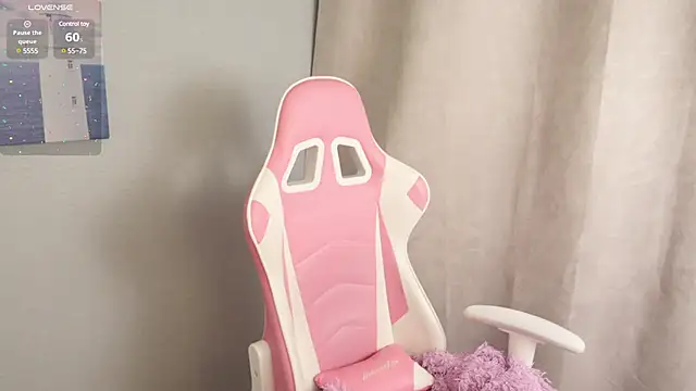 Victoria Thomsons1 online show from 03-06-25, 07:03