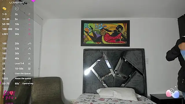 Vahiolet smith online show from 10-22-25, 03:29