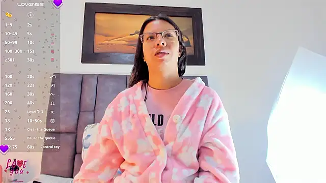 Vahiolet smith online show from 03-14-26, 03:12