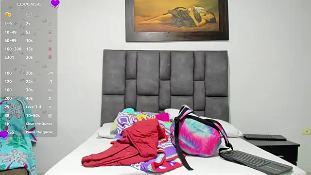 Vahiolet smith online show from 07-22-26, 12:30