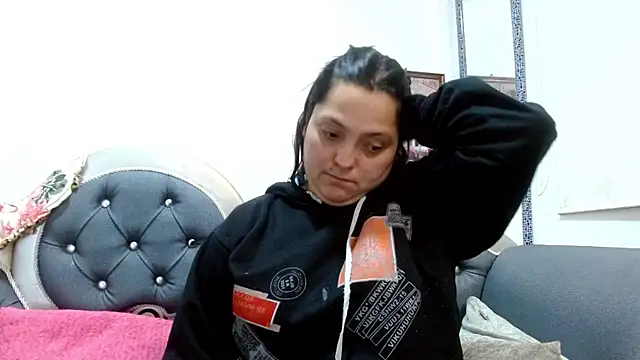 KataleyaStiward online show from 06-30-26, 04:19