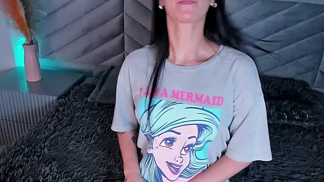 Ary thompson   online show from 12-05-24, 08:11