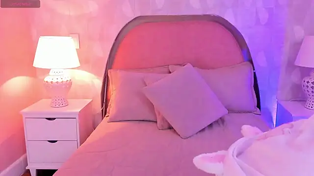 angeline teen online show from 05-20-26, 12:11