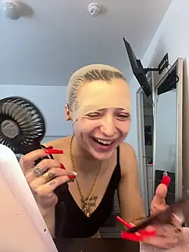 Snapshot of exoticmisfitt chatting on 02-22-26, 09:24 exoticmisfitt online show from 02-22-26, 09:24