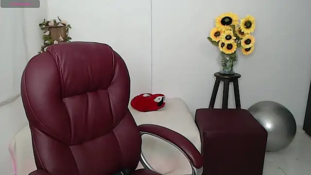 Snapshot of Ghada_milf chatting on 03-11-26, 11:22 Ghada milf online show from 03-11-26, 11:22