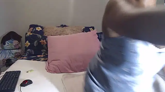 Amberbela online show from 01-18-26, 06:55