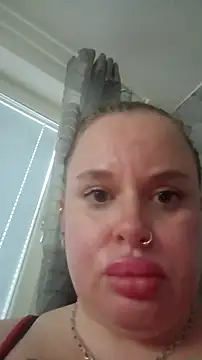 Snapshot of JohannasMishael chatting on 09-18-25, 05:04 JohannasMishael online show from 09-18-25, 05:04