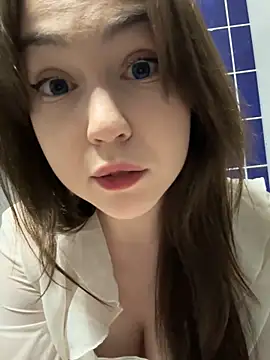 Snapshot of Peachy_Dream chatting on 03-18-25, 10:37 Peachy Dream online show from 03-18-25, 10:37