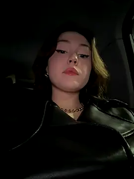 Snapshot of Peachy_Dream chatting on 10-03-25, 06:05 Peachy Dream online show from 10-03-25, 06:05