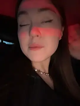 Peachy Dream online show from 03-15-26, 04:35